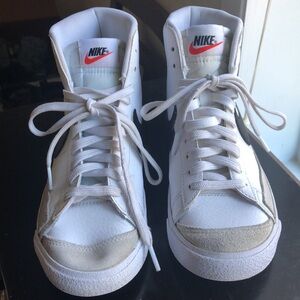Nike white high top sports shoes size 6.5Y